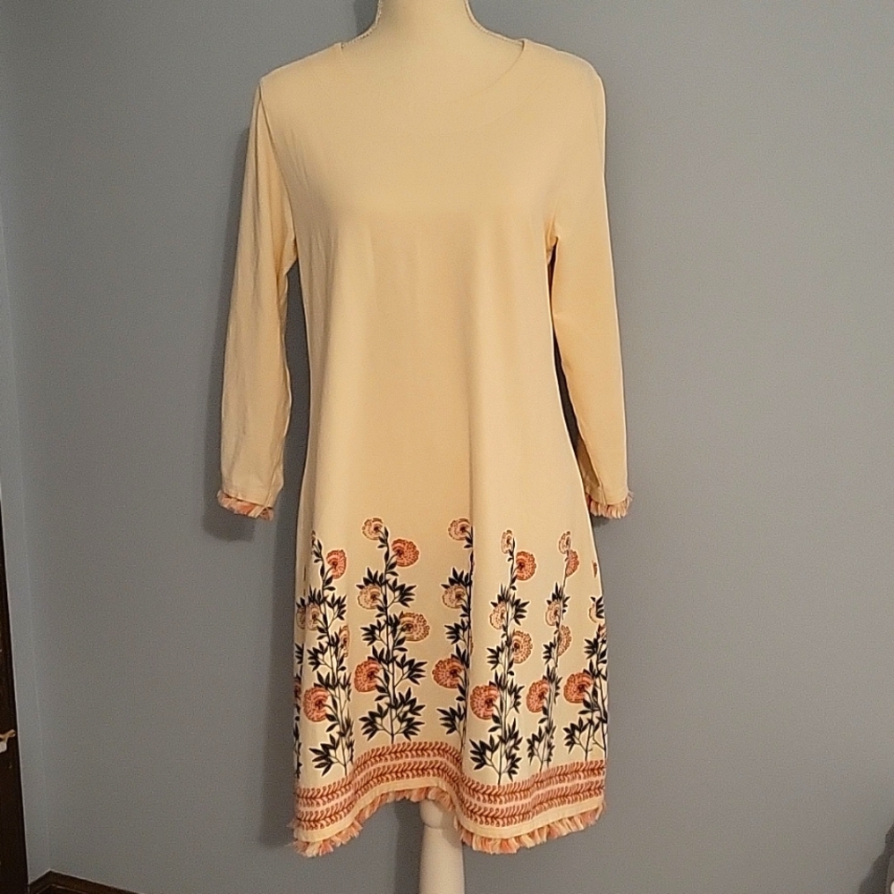 Spartina, Large and the color is cream